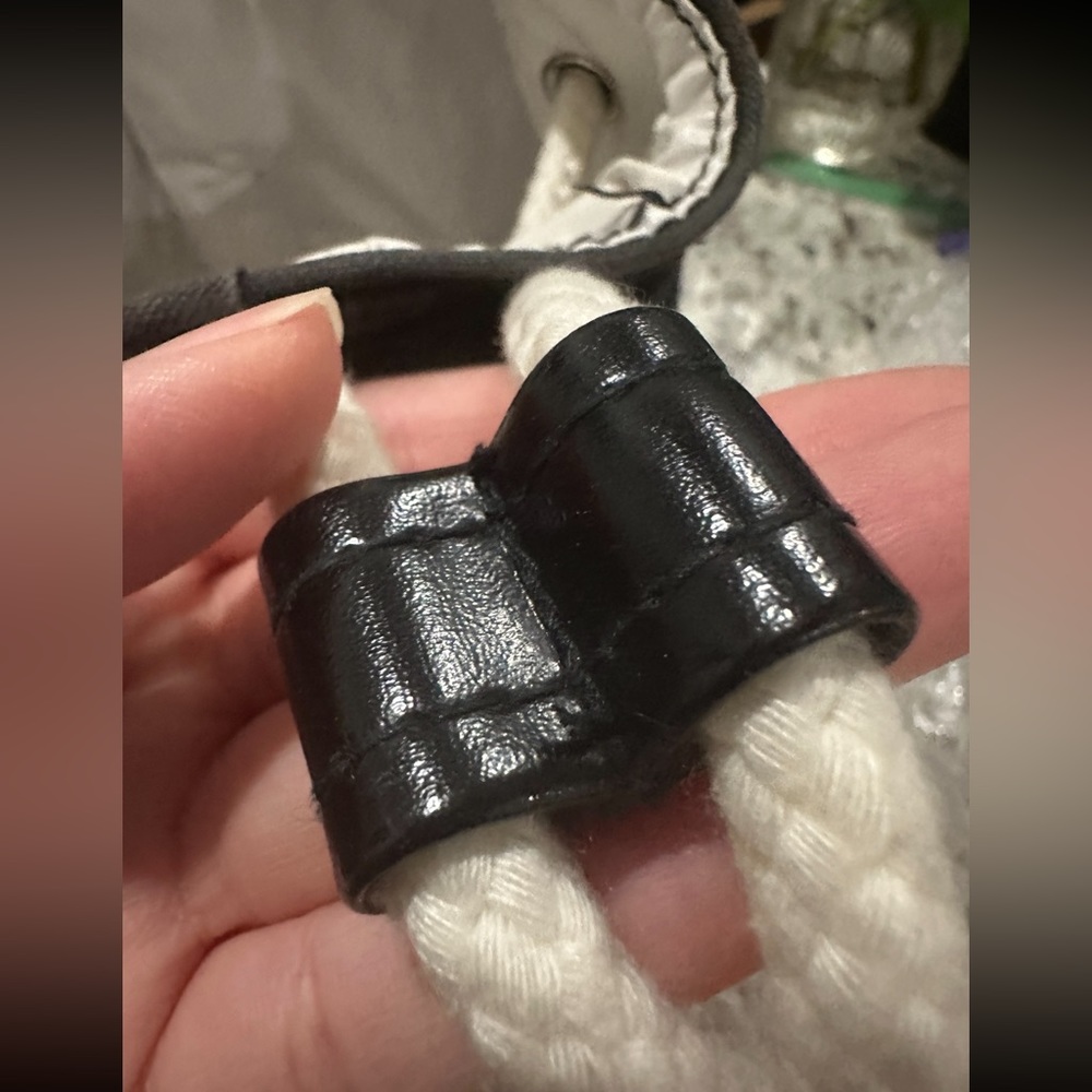 CHANEL SLING - Picture 2 of 4